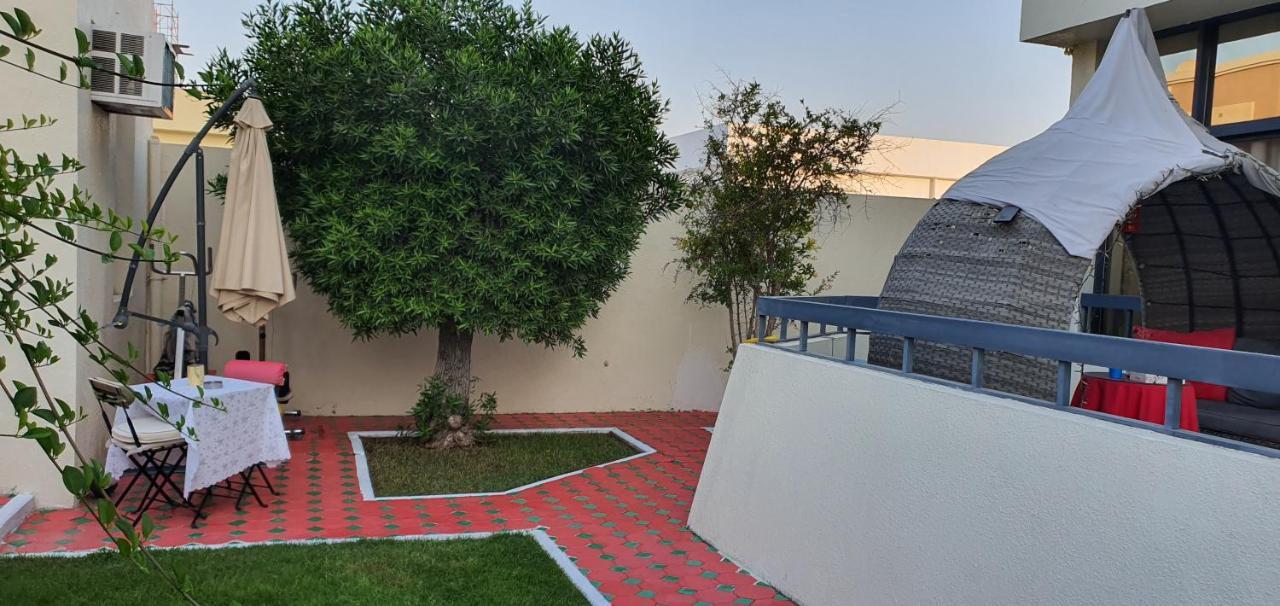 דובאי Jumeirah Beach Villa מראה חיצוני תמונה