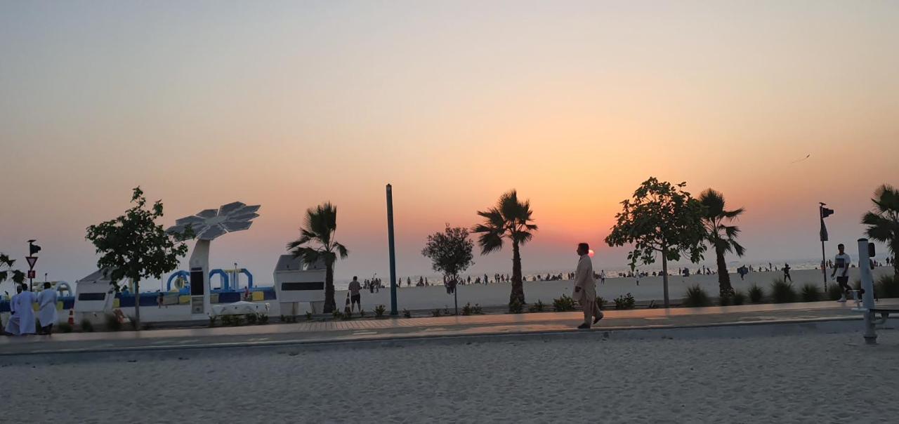 דובאי Jumeirah Beach Villa מראה חיצוני תמונה