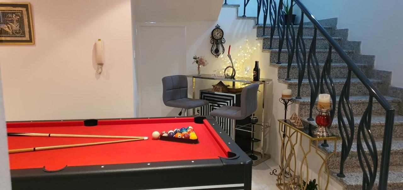 דובאי Jumeirah Beach Villa מראה חיצוני תמונה