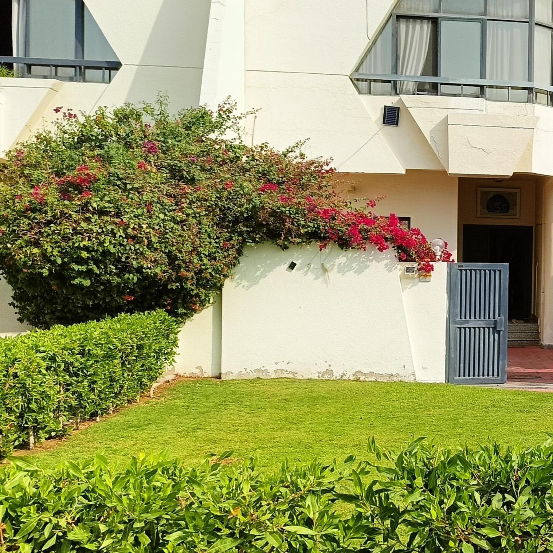 דובאי Jumeirah Beach Villa מראה חיצוני תמונה