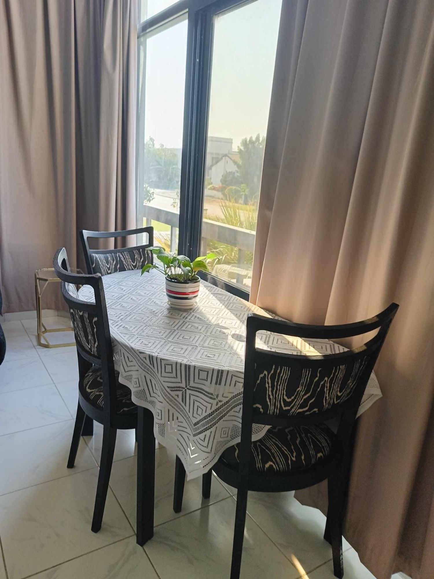 דובאי Jumeirah Beach Villa מראה חיצוני תמונה